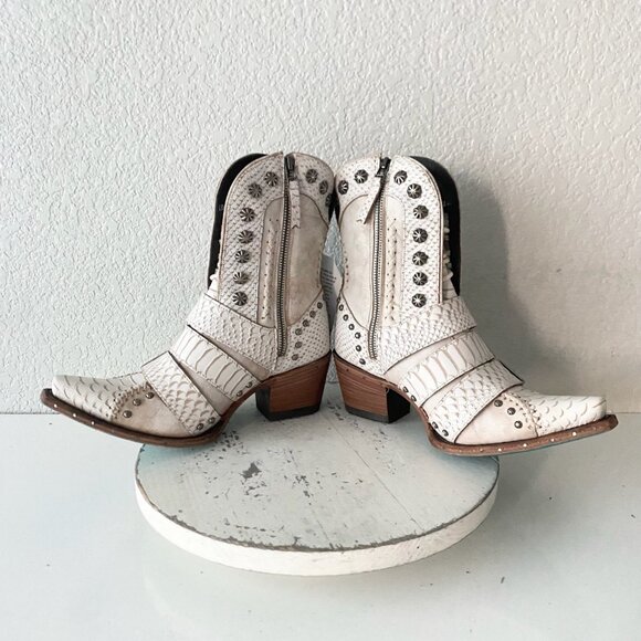 Lane SHOWDOWN Womens White Cowboy Boots 8 Short Western Cowgirl Lace-up Bootie - Picture 7 of 10